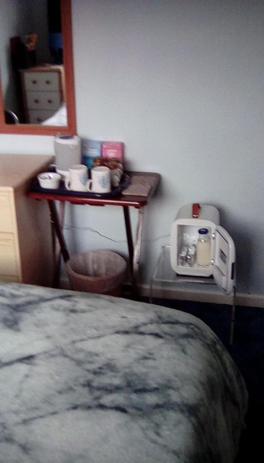 Bed & Breakfast Only - Not 24 Hour Lodging - Free Parking Truro Cornwall Exterior photo